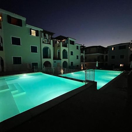 Appartamento Con Piscina Valledoria  Exteriör bild